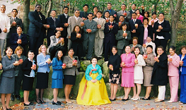 2 000 000 miembros de la Iglesia de Dios practican el amor de la Madre en aproximadamente 175 países de todo el mundo.